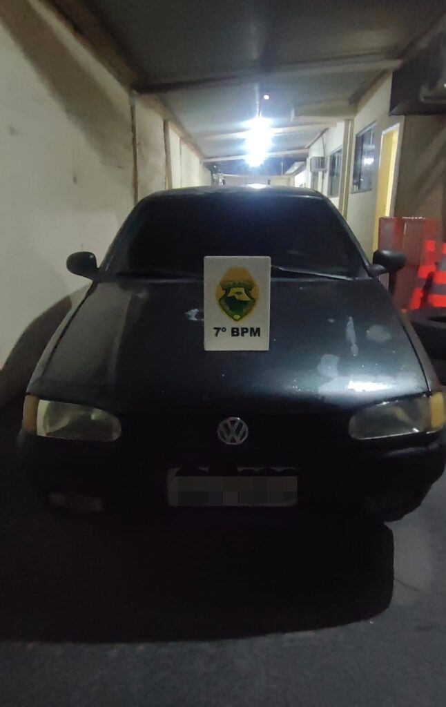 Adolescente de 17 anos é flagrado dirigindo sem CNH e veículo é recolhido em Cidade Gaúcha Adolescente de 17 anos é flagrado dirigindo sem CNH e veículo é recolhido em Cidade Gaúcha