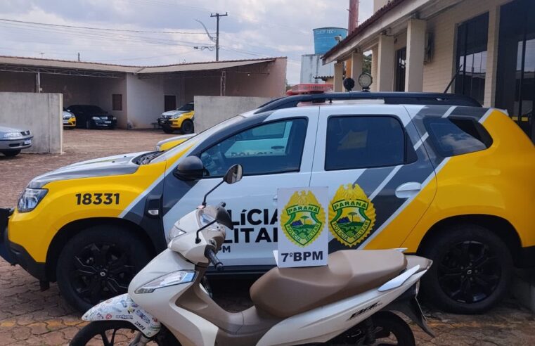 MOTORISTA SEM HABILITAÇÃO AVANÇA SINAL VERMELHO E TEM VEÍCULO RECOLHIDO EM GOIOERÊ