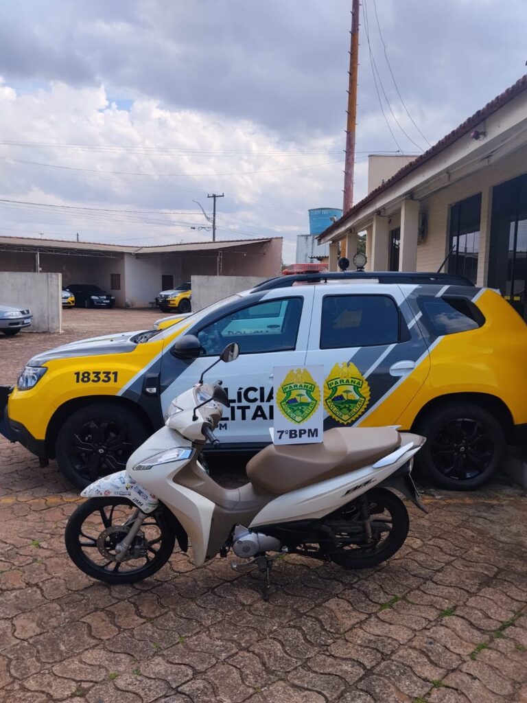 MOTORISTA SEM HABILITAÇÃO AVANÇA SINAL VERMELHO E TEM VEÍCULO RECOLHIDO EM GOIOERÊ MOTORISTA SEM HABILITAÇÃO AVANÇA SINAL VERMELHO E TEM VEÍCULO RECOLHIDO EM GOIOERÊ