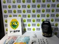 Operação OMNIS: ROTAM apreende drogas e encaminha dois suspeitos por tráfico em Cruzeiro do Oeste