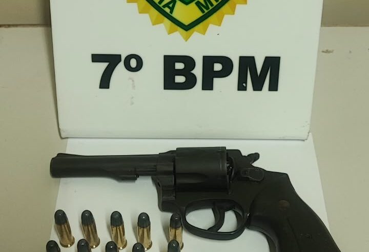 Polícia apreende revólver com numeração suprimida e munições durante abordagem em Cidade Gaúcha