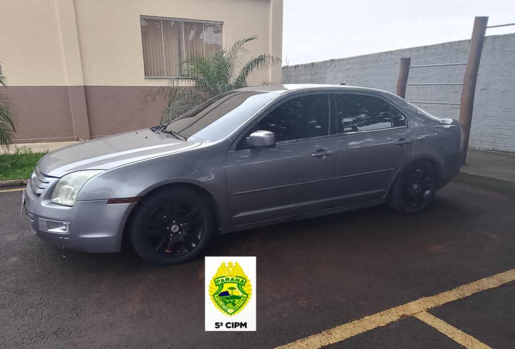 CIANORTE: OPERAÇÃO POLICIAL APREENDE MACONHA E RECOLHE VEÍCULO CONDUZIDO POR HOMEM SEM CNH CIANORTE: OPERAÇÃO POLICIAL APREENDE MACONHA E RECOLHE VEÍCULO CONDUZIDO POR HOMEM SEM CNH