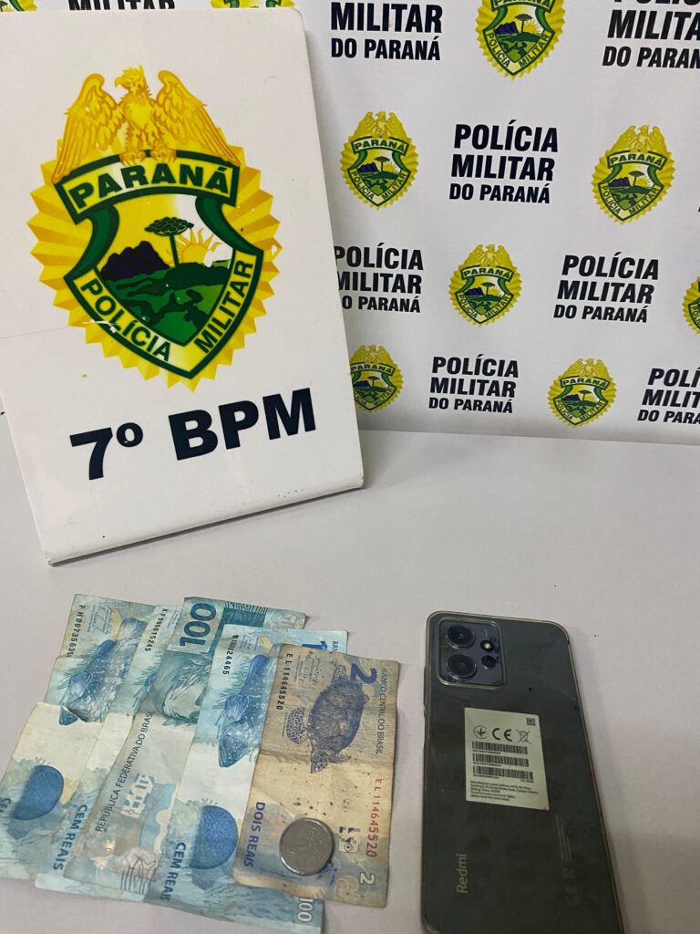 Homem é preso após arrombar escritório paroquial e furtar celular e dinheiro em Cruzeiro do Oeste Homem é preso após arrombar escritório paroquial e furtar celular e dinheiro em Cruzeiro do Oeste