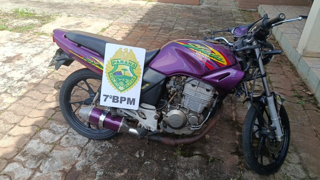 Goioerê: motocicleta com escapamento irregular é recolhida durante patrulhamento Goioerê: motocicleta com escapamento irregular é recolhida durante patrulhamento
